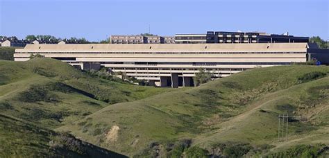 2 Alberta universities make Maclean's best Canadian med schools list | Daily Hive Calgary