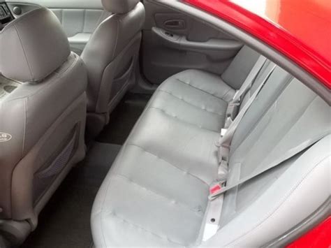 2004 Hyundai Elantra - Interior Pictures - CarGurus