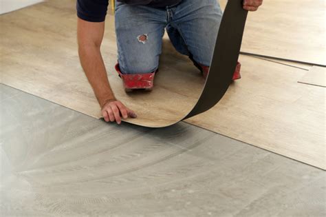 What Are the Benefits of Installing a Waterproof Vinyl Floor at Home? - Lives On