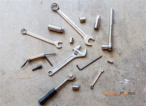 10 Types of Wrenches and Their Uses (With Pictures) - Simply Home Tips