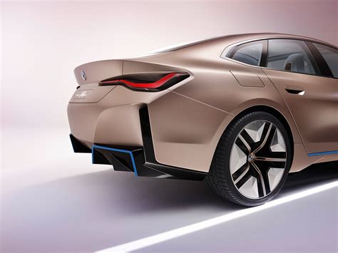 BMW i4 Concept Studio :: Behance