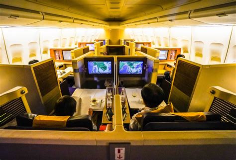 Thai Airways Boeing 747-400 First Class Review (BKK > NRT)