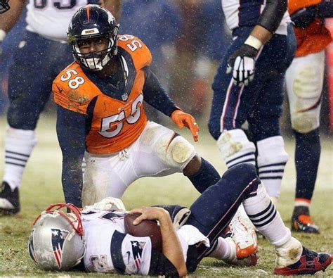 Von Miller sacks Brady! | Denver broncos football, Denver broncos logo ...