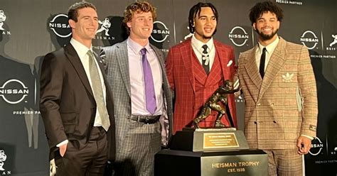 Stetson Bennett, Heisman finalists share on best dressed honoree