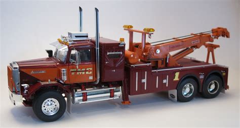 Peterbilt wrecker know that looks good | Model truck kits, Rc cars and trucks, Scale models cars