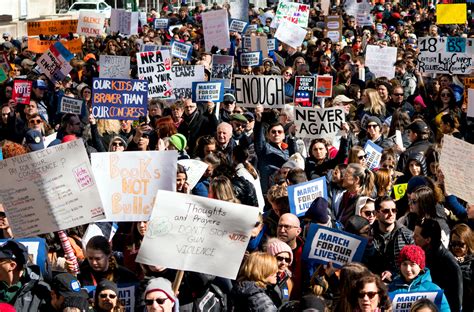 'Vote them out!': Hundreds of thousands demand gun control | WOAI