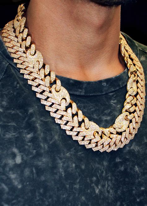 Diamond Miami Cuban Link Chain ( 17 MM ) & Gucci Puff Cuban Chain ( 18 ...