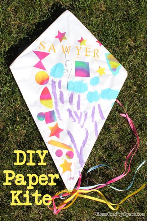 Kids Craft: DIY Paper Kite - Happiness is Homemade