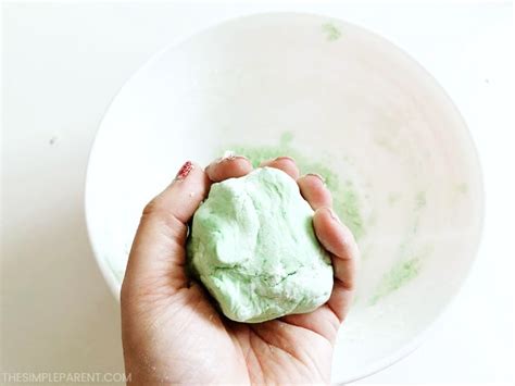 Whip Up This Soft Playdough Recipe with Cornstarch in Minutes!