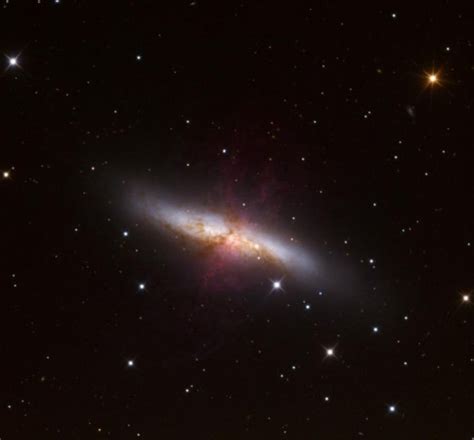 Cloudy Weather Led To 'Fluke' M82 Supernova Discovery - Universe Today