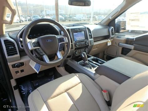 2019 Ford F150 Lariat SuperCab 4x4 Interior Color Photos | GTCarLot.com