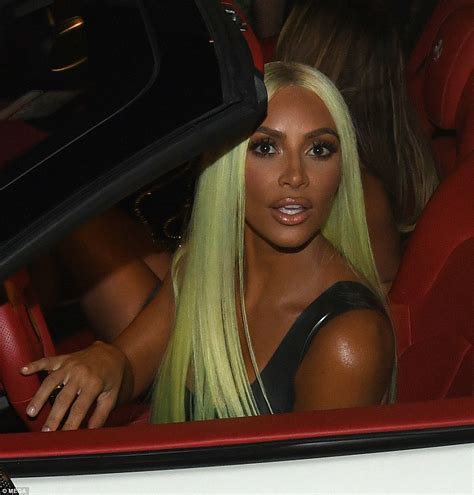 Kim Kardashian debuts neon green hair - Miss Petite Nigeria Blog