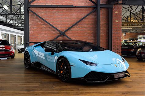 Lamborghini Huracan Blue (29) - Richmonds