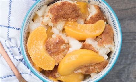 Paula's Famous Southern Peach Cobbler Recipe - Paula Deen