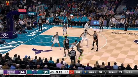 Domantas Sabonis with a dunk vs the Charlotte Hornets [Video]