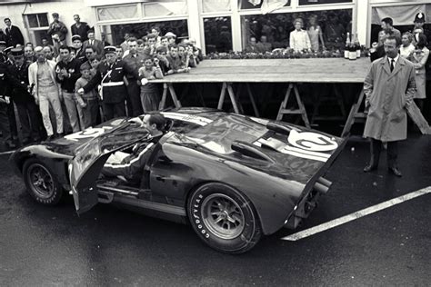 Le Mans 1966: The Ford GT40 Gallery