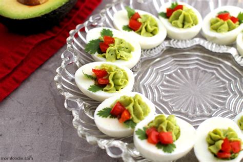 Christmas Deviled Eggs - 24/7 Moms