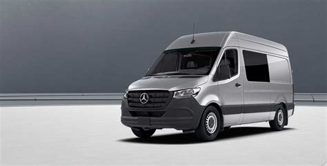 2019 Mercedes-Benz 4x4 Sprinter Crew Van Info, Specs, and Images ...