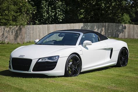 2010 AUDI R8 V10 SPYDER