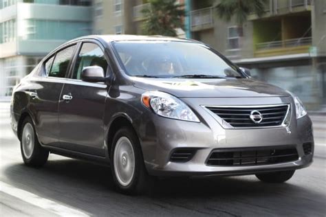 Used 2014 Nissan Versa 1.6 S Plus Sedan Review & Ratings | Edmunds