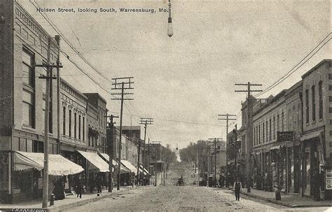 Dec. 1897: Warrensburg Residents Line Up to See Petrified Woman