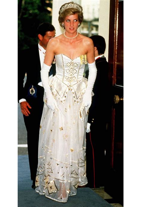 Princess Diana's Best Fashion Looks - The Evolution of Princess Diana's Fashion