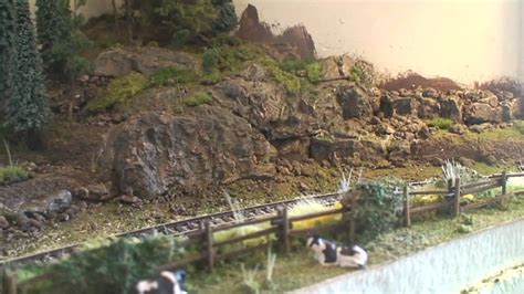 HO model train scenery 28/08/10 - YouTube