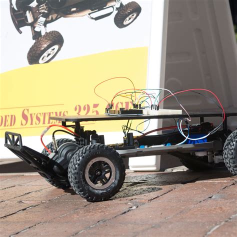 Robotic autonomous cars teach whole system design