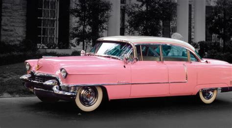 Elvis Presley 1955 Cadillac Fleetwood Series 60 Pink 1/43 Diecast