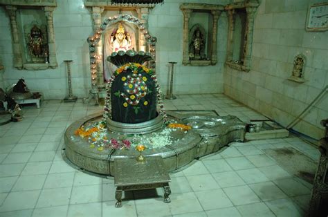 Jyotirling (Sanskrit: ज्योतिर्लिङ्ग) | pedia