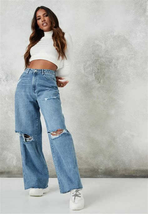 Missguided - Blue Knee Rip Baggy Boyfriend Jeans in 2021 | Boyfriend jeans, Flair jeans outfit ...