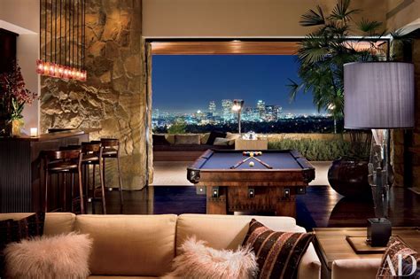 Inside Jennifer Aniston’s House in Beverly Hills | Jennifer aniston house, Bars for home ...