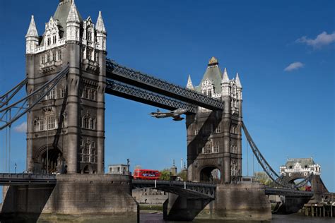 Daring feats at Tower Bridge | Tower Bridge