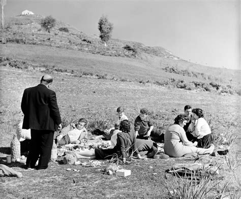 Eva-Maria Czakó (1918–2012) – the first and only female photographer at ...