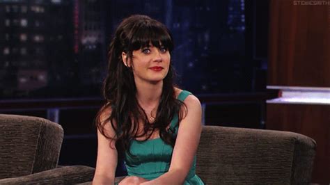 22 Zooey Deschanel Gifs - Gif Abyss