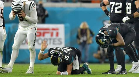 Jaguars’ Trevor Lawrence Sustained Sprained Ankle During ‘MNF’ vs ...