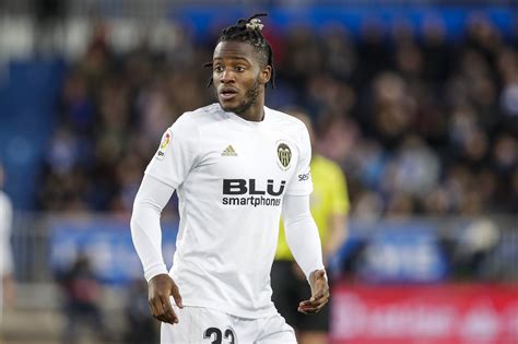 Palace sign Michy Batshuayi on loan from Chelsea - TheEaglesBeak.com