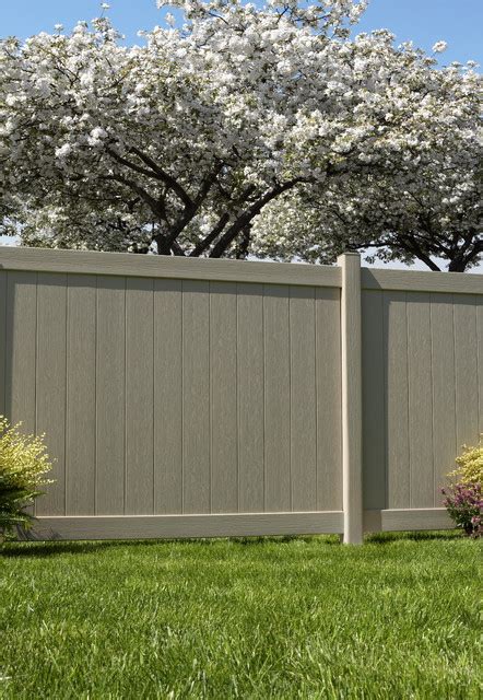 Bufftech Certagrain Chesterfield Clay Vinyl Privacy Fence - Contemporain - Jardin - Portland ...