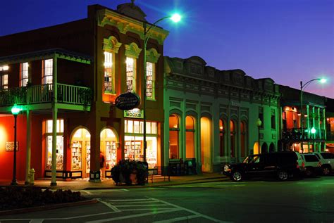 Oxford, MS: Where to Eat, Sleep & Tailgate