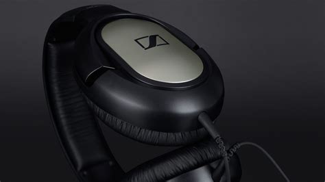 Sennheiser HD 201 Review | headphonecheck.com