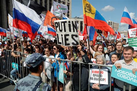 Protesty w Moskwie. Mieszkańcy domagają się uczciwych wyborów