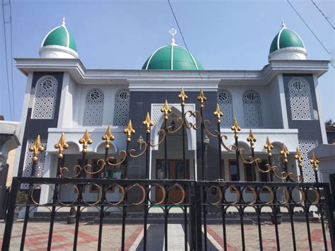 Cerita Tentang Gotong Royong Membangun Masjid Di Desa Rumah – UnBrick.ID