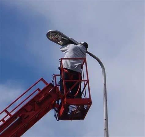 Solar Street Light Installation Service in Mancherial | ID: 2853262037588