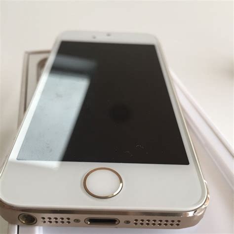 iPhone 5S (unlocked) - Gold- 16GB - Good Condition | in Kenilworth, Warwickshire | Gumtree