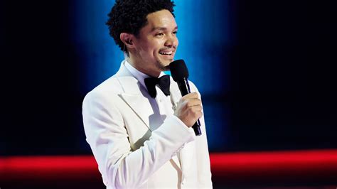 Trevor Noah Keeps Audience Laughing With Hilarious Grammy Opening