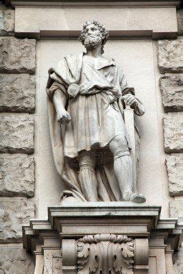 Vienna, Austria - Sculpture depicts Marcomanni Germanic tribe | Statue, Germanic tribes, Vienna