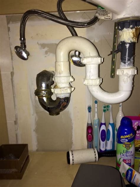 No Comment needed. | Plumbing humor, Diy fails, Plumbing