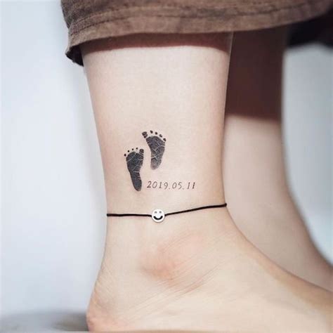 34 Sweet Baby Feet Tattoo Ideas - Tattoo Glee