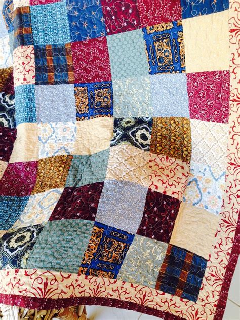 Charm squares quilt | Charm pack quilt patterns, Quilts, Charm square quilt