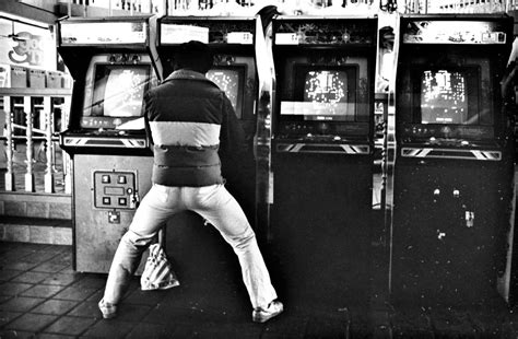 Cool Vintage Arcade Photographs by Ira Nowinksi » Fanboy.com